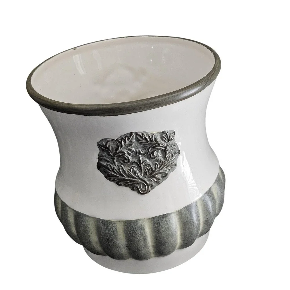 Southern‎ Living at Home Tuscan Large Urn Vase Cream and Gray 3d accent